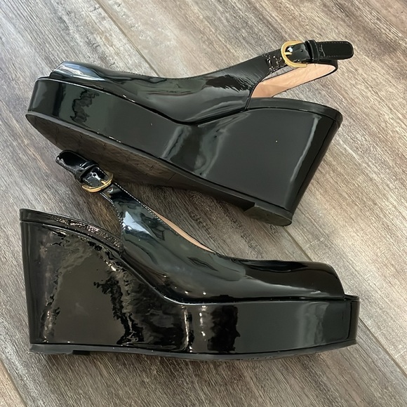 Stuart Weitzman Jean Black Patent Wedge 7.5 - Picture 2 of 10